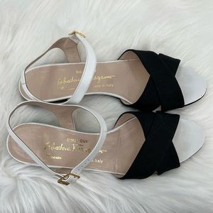 Salvatore Ferragamo Black & White Sandals size 8.5 AAAA